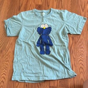 Kaws t-shirt men’s small